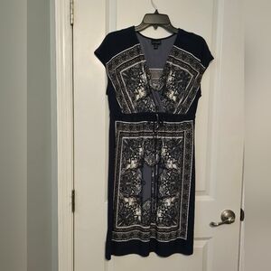 Enfocus Studio Women's Sz 12 Navy/Tan Patterned V-Neck Midi Dress